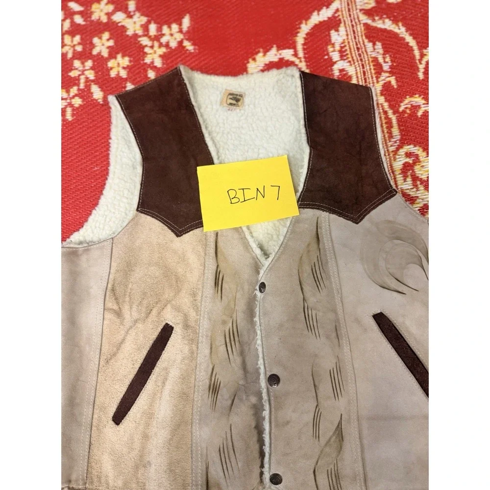 Vintage Rancho Suede Leather Vest Sherpa Lined Western Sz 44 Novelty Horse Print